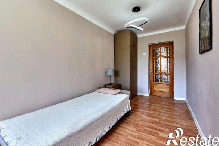 3-комн квартира улица Гаврилова, 93,  д. 93