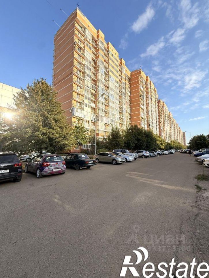3-комн квартира улица Дзержинского, 54/14,  д. 54/14