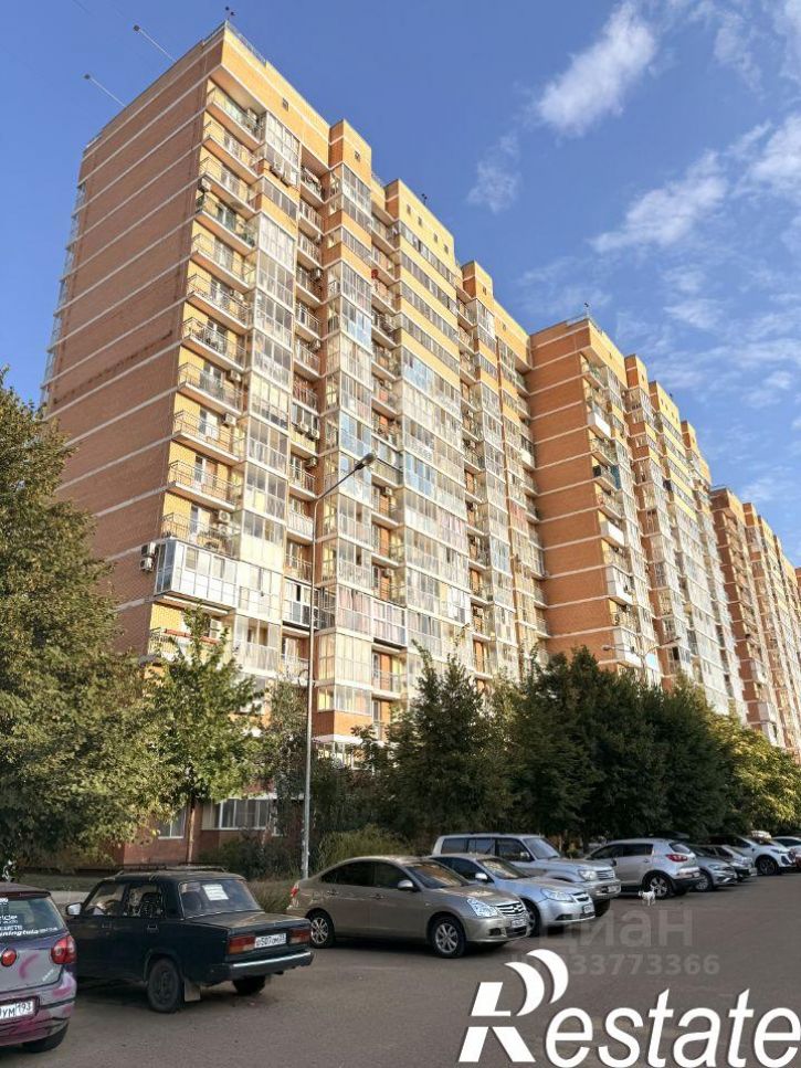 3-комн квартира улица Дзержинского, 54/14,  д. 54/14