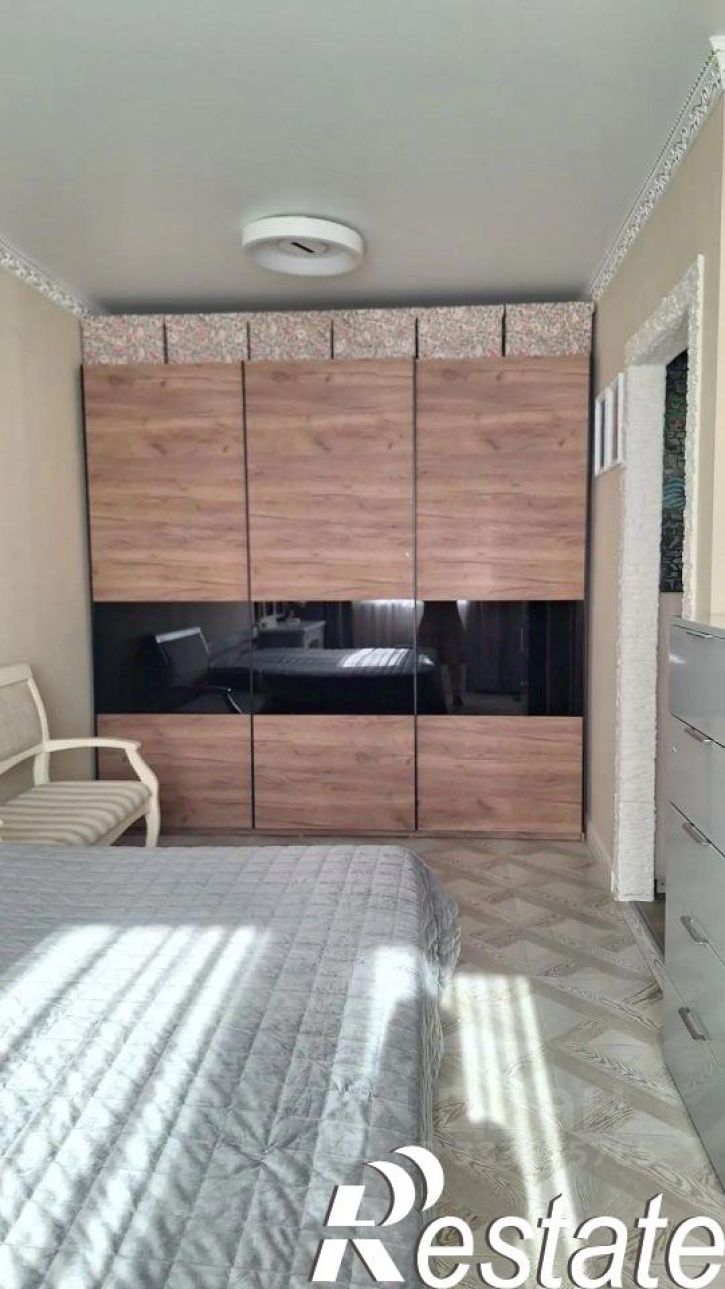 1-комн квартира улица Комарова, 106Б к4,  д. 106Б к4