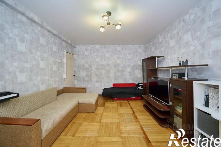 2-комн квартира улица Думенко, 12,  д. 12