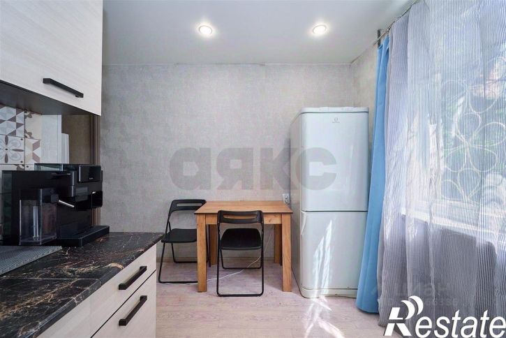 2-комн квартира улица Думенко, 12,  д. 12