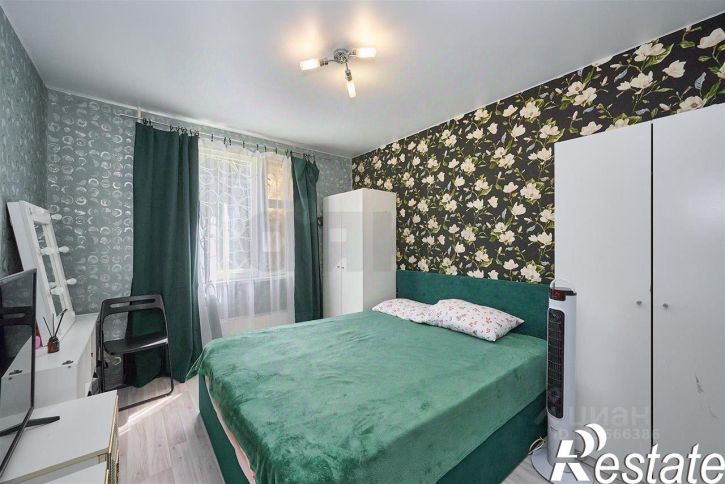 2-комн квартира улица Думенко, 12,  д. 12