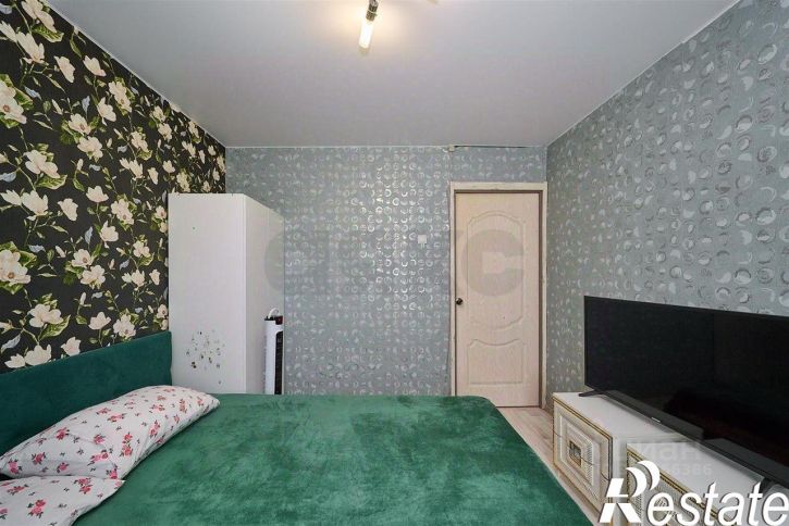 2-комн квартира улица Думенко, 12,  д. 12