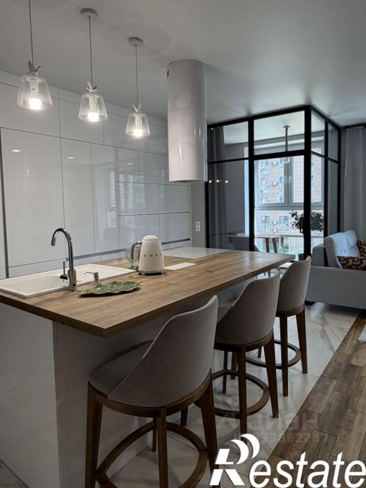3-комн квартира Зиповская улица, 34 к2,  д. 34 к2