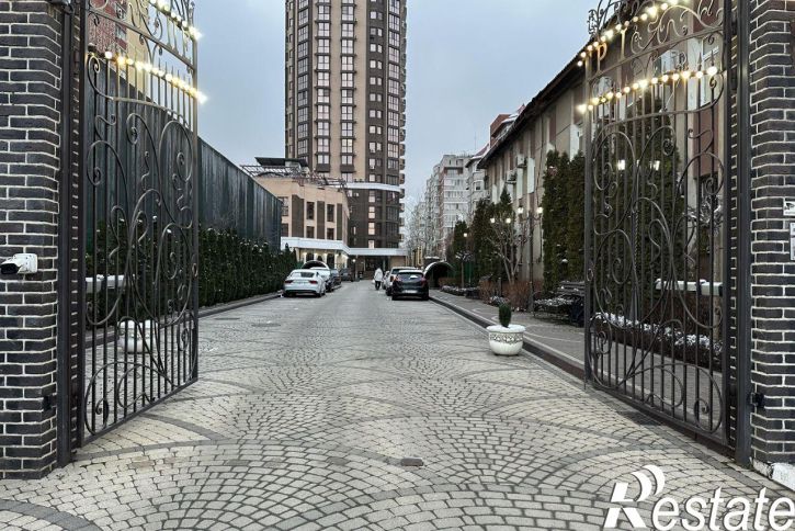 2-комн квартира Гаражная улица, 79/1,  д. 79/1
