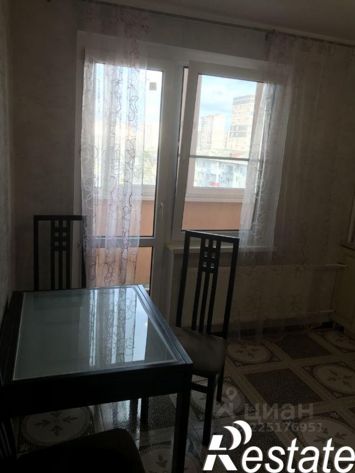 2-комн квартира улица Атарбекова, 5/1,  д. 5/1