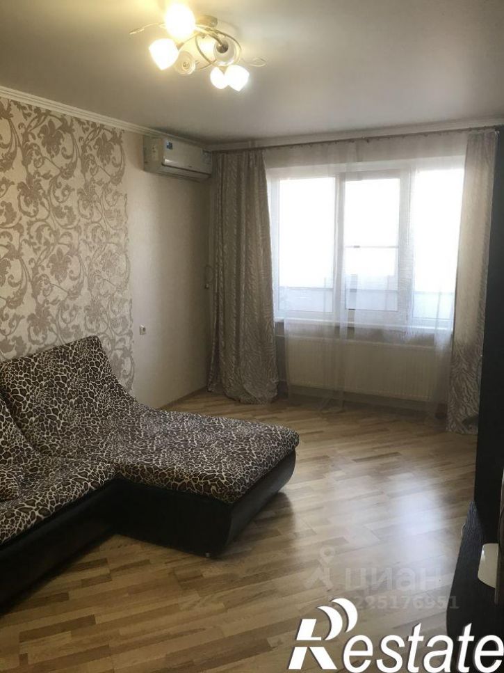 2-комн квартира улица Атарбекова, 5/1,  д. 5/1