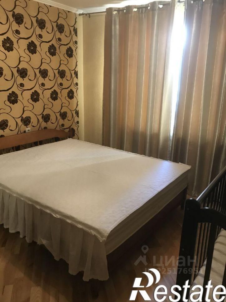 2-комн квартира улица Атарбекова, 5/1,  д. 5/1