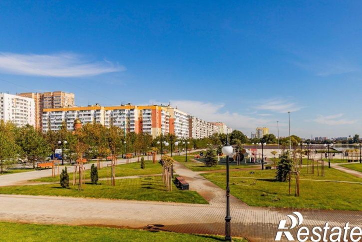 3-комн квартира улица 70 лет Октября, 1/4,  д. 1/4