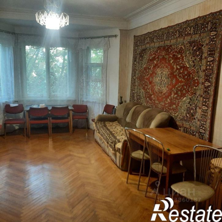3-комн квартира улица Захарова, 43,  д. 43