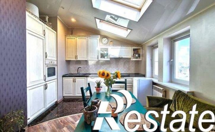 2-комн квартира улица Архитектора Ишунина, 9/1,  д. 9/1