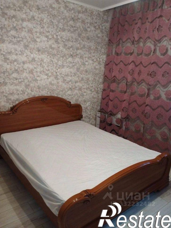 2-комн квартира улица Лётчика Позднякова, 2 к7,  д. 2 к7