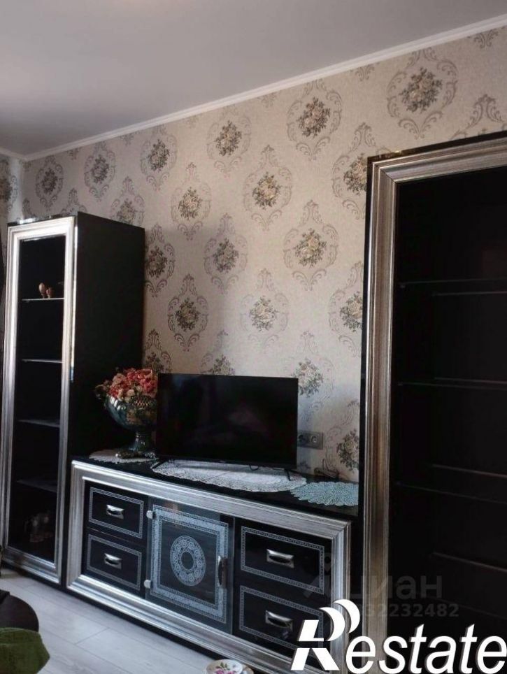 2-комн квартира улица Лётчика Позднякова, 2 к7,  д. 2 к7