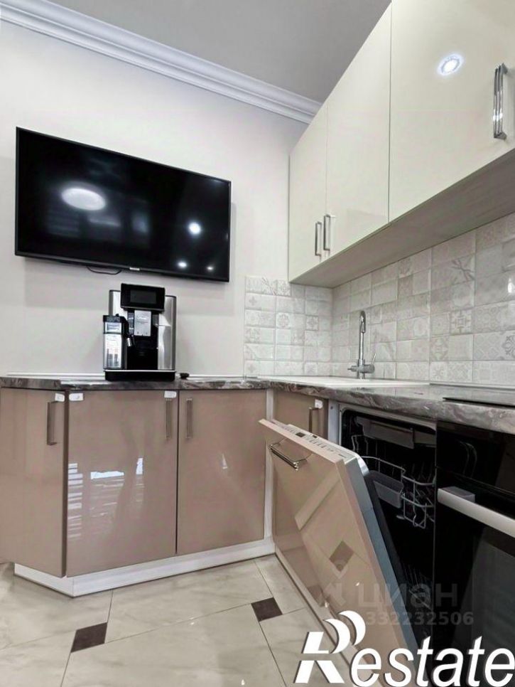 2-комн квартира улица Шаляпина, 30/1к2,  д. 30/1к2