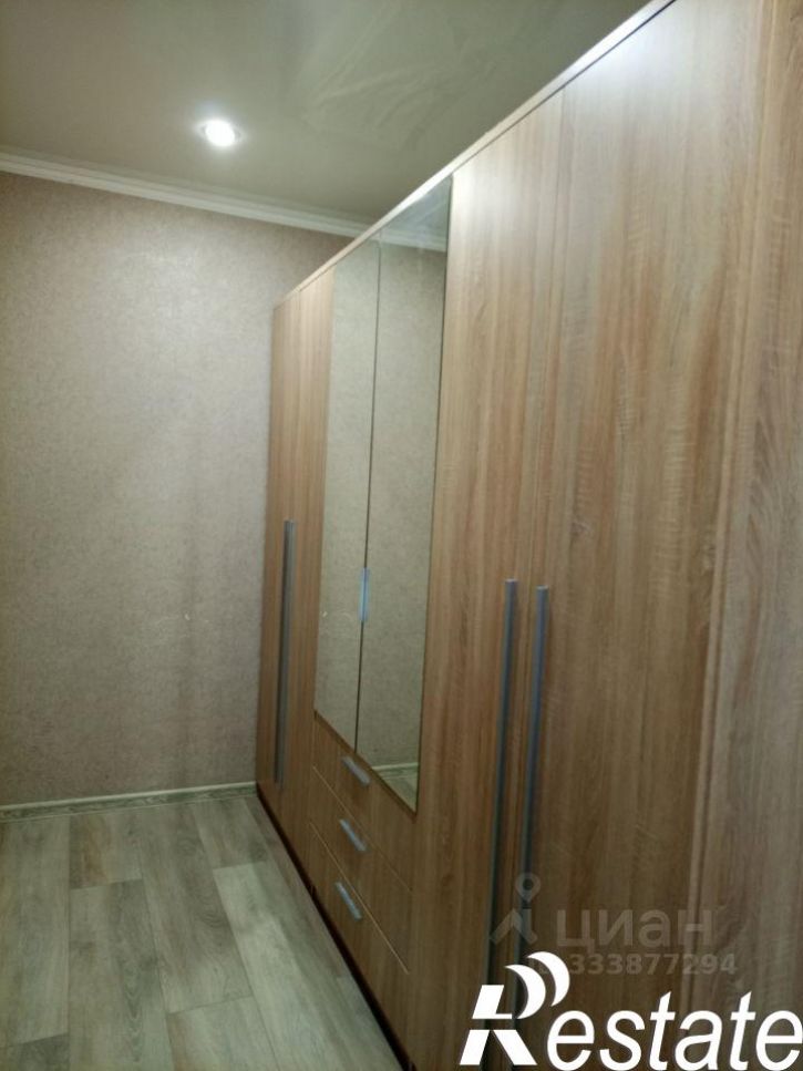 2-комн квартира Домбайская улица, 61,  д. 61