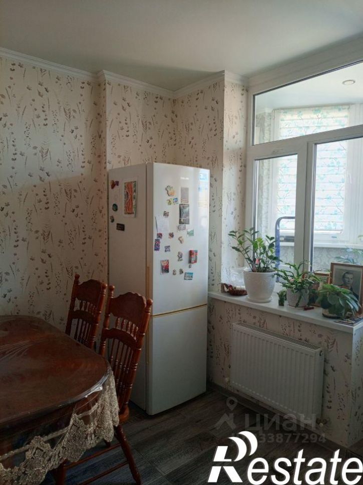 2-комн квартира Домбайская улица, 61,  д. 61