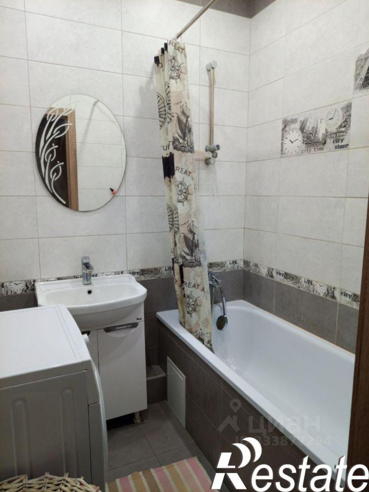 2-комн квартира Домбайская улица, 61,  д. 61