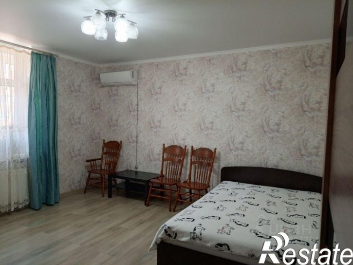 2-комн квартира Домбайская улица, 61,  д. 61