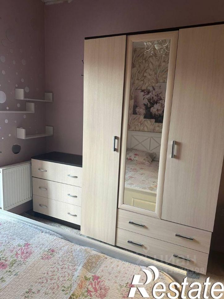 2-комн квартира улица Лётчика Позднякова, 2 к11,  д. 2 к11