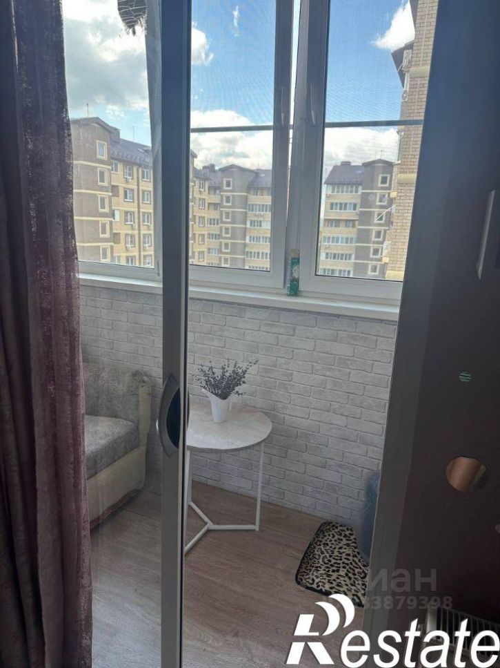 2-комн квартира улица Лётчика Позднякова, 2 к11,  д. 2 к11