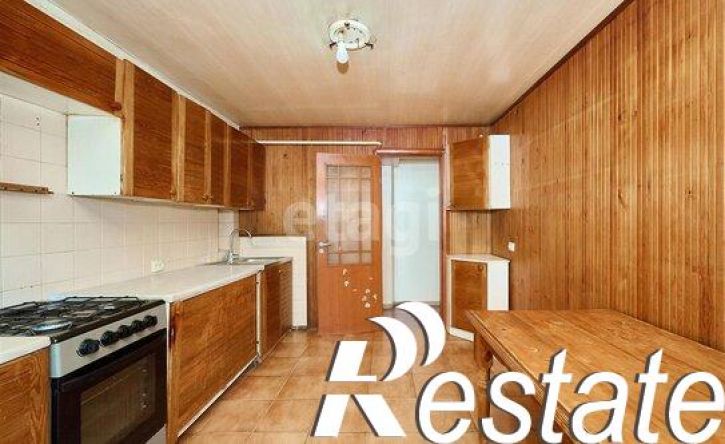 3-комн квартира улица Гидростроителей, 37,  д. 37