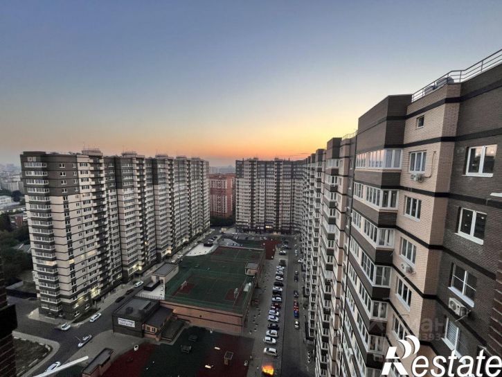 3-комн квартира Стахановская улица, 1/5 к3,  д. 1/5 к3
