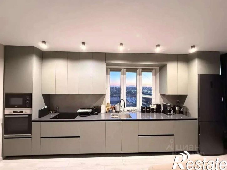 3-комн квартира улица Петра Метальникова, 40,  д. 40