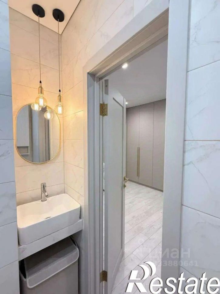 3-комн квартира улица Петра Метальникова, 40,  д. 40