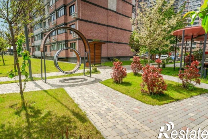 3-комн квартира в новом доме улица Героев-Разведчиков, 11,  д. 11