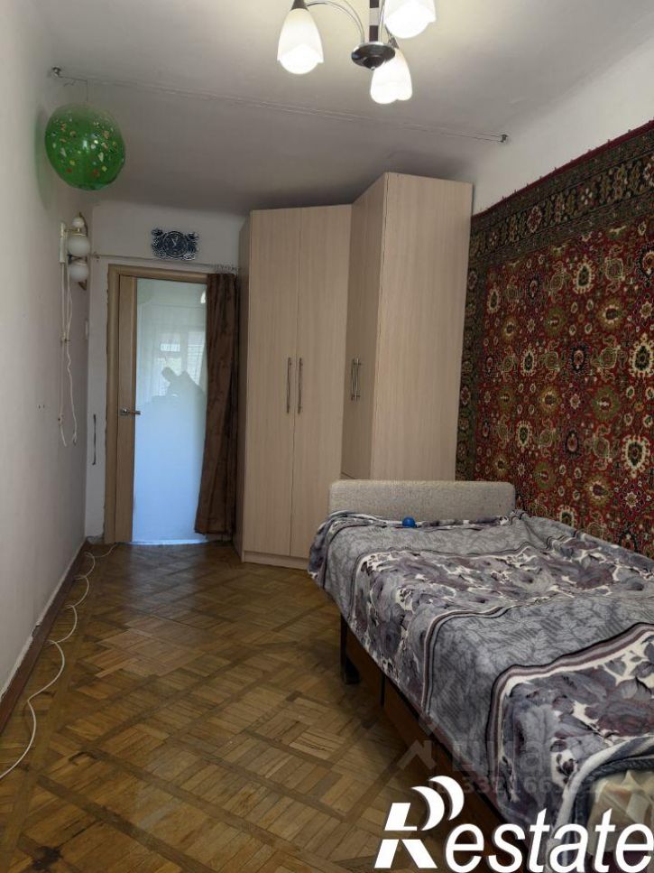 3-комн квартира Лазурная улица, 68,  д. 68