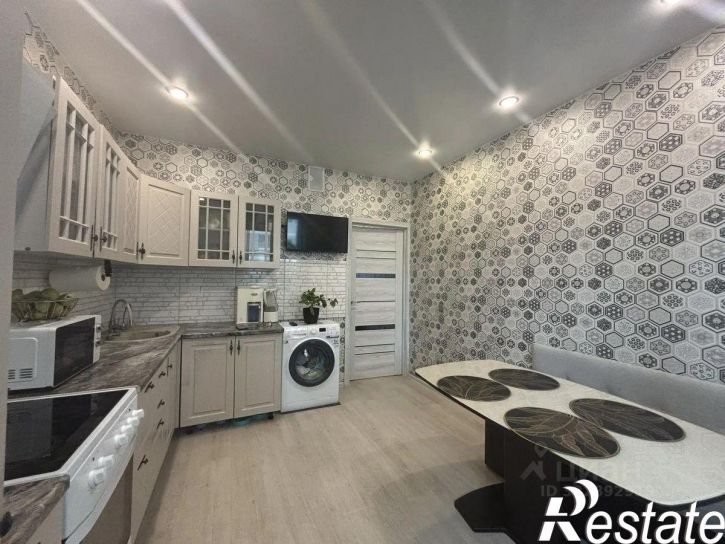 2-комн квартира улица Красных Партизан, 1/3 к10,  д. 1/3 к10