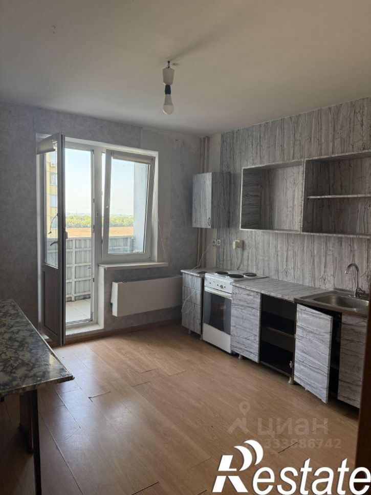 3-комн квартира улица Академика Лукьяненко, 24,  д. 24