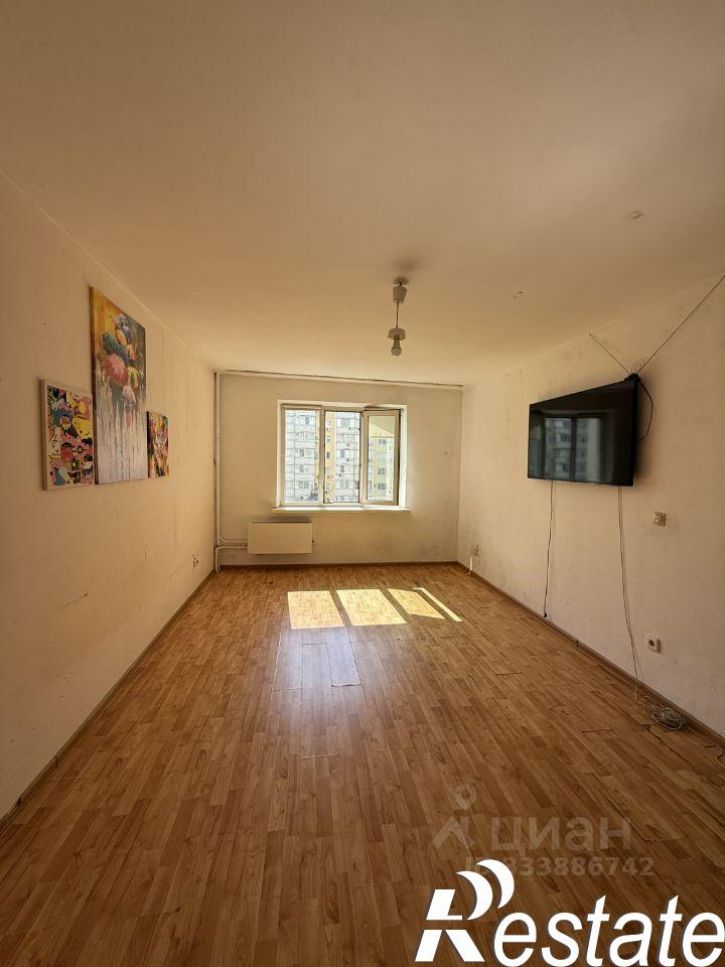 3-комн квартира улица Академика Лукьяненко, 24,  д. 24