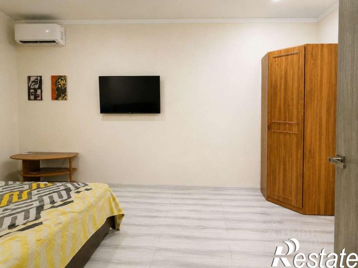 2-комн квартира улица Цезаря Куникова, 18 к9,  д. 18 к9