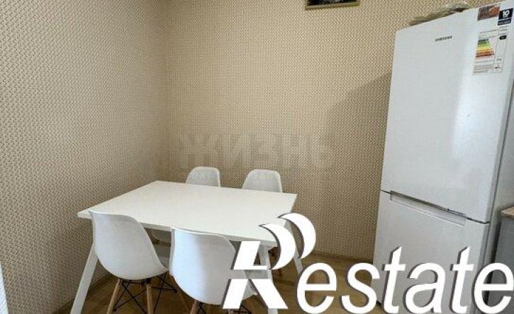 2-комн квартира Заполярная улица, 52,  д. 52