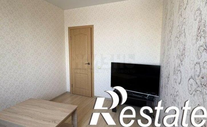 2-комн квартира Заполярная улица, 52,  д. 52
