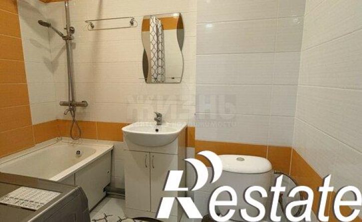 2-комн квартира Заполярная улица, 52,  д. 52