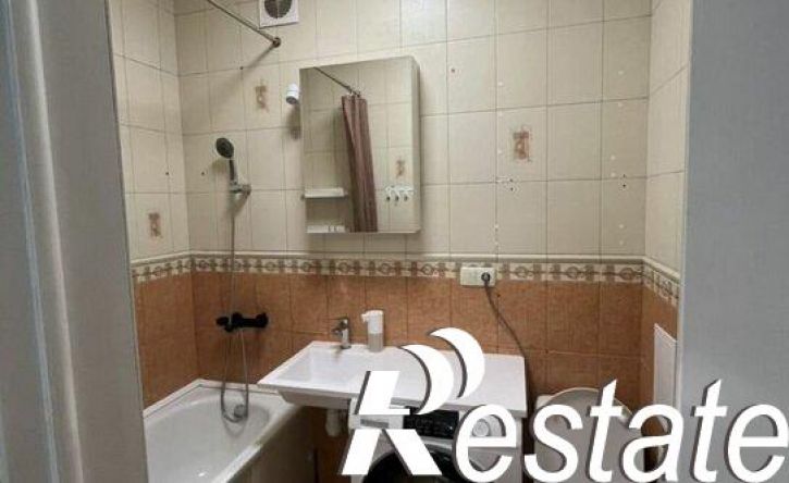 2-комн квартира Топольковый переулок, 13,  д. 13