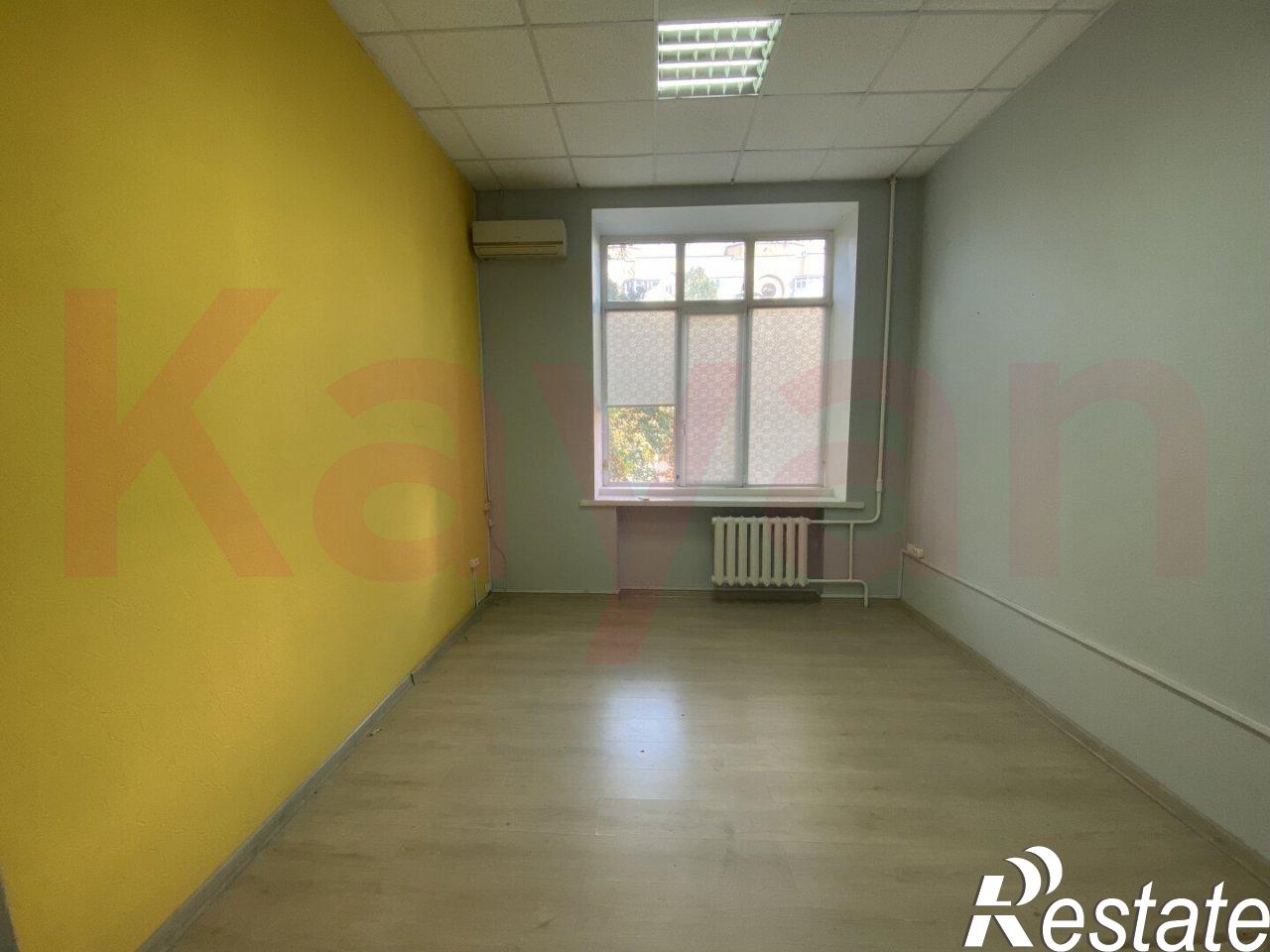 Сдать офис, помещение под офис за 13 135 рублей на Красная ул.