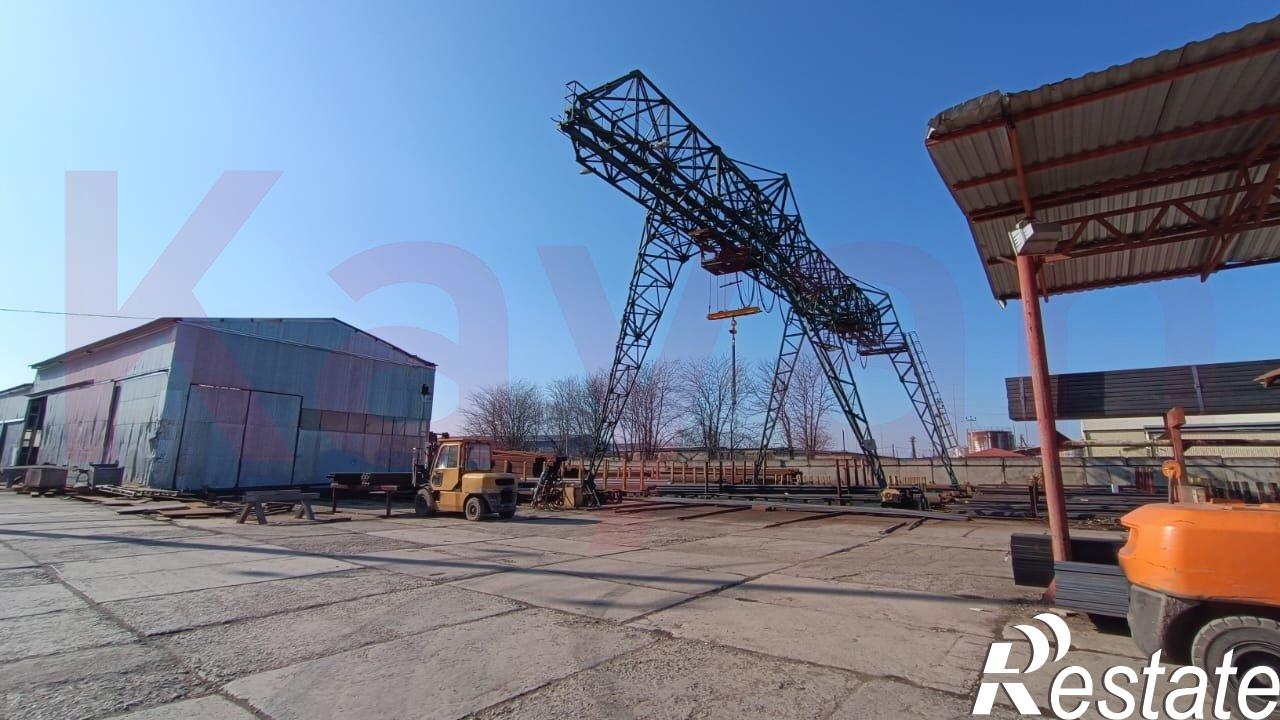 Купить производственную площадь за 130 000 000 рублей на Ейское ш.