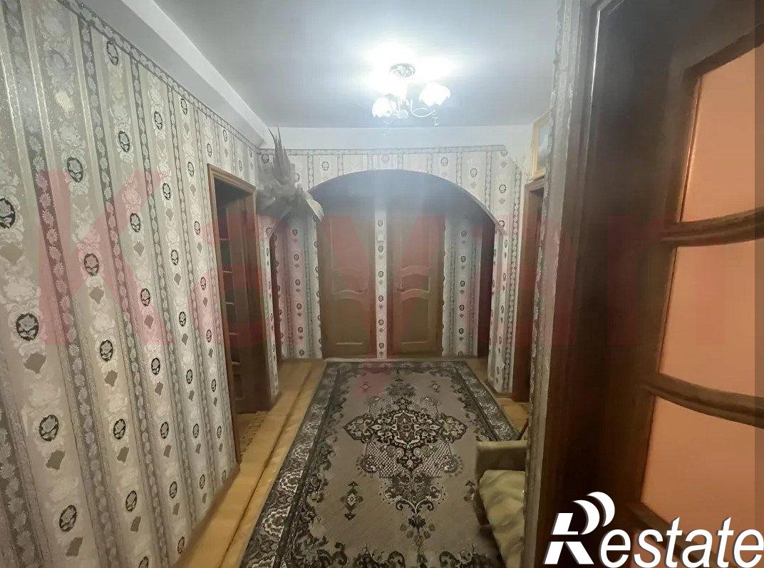 Купить квартиру за 12 000 000 рублей на Ставропольская ул.