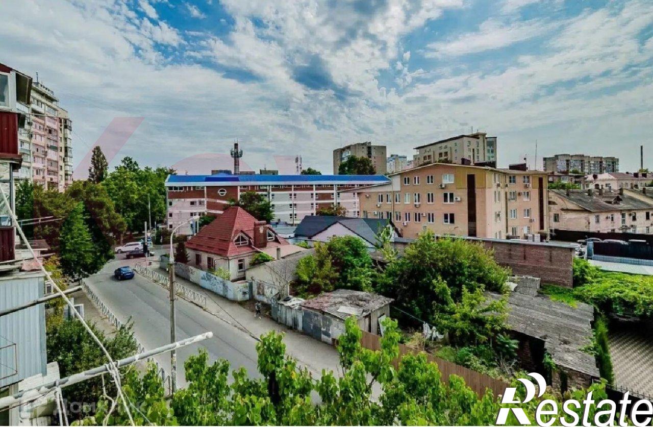 Купить студию за 1 950 000 рублей на Одесская ул.