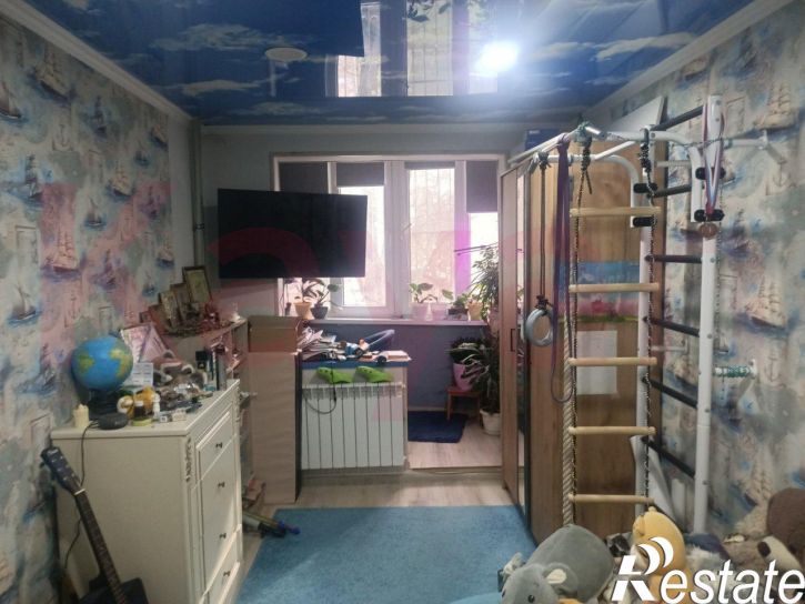 4-комн квартира Симферопольская ул.