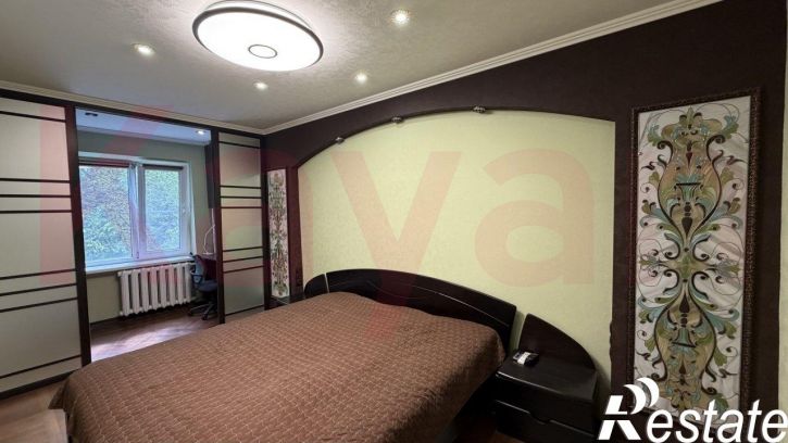 3-комн квартира Дзержинского ул.