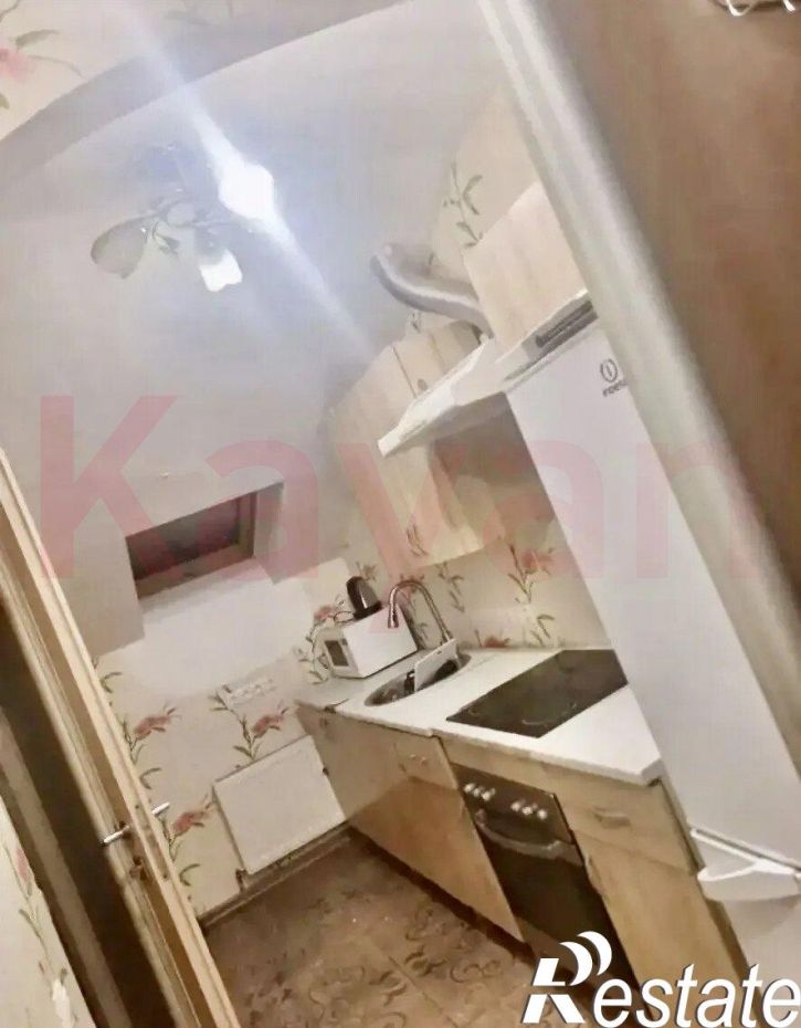2-комн квартира Защитников Отечества ул.