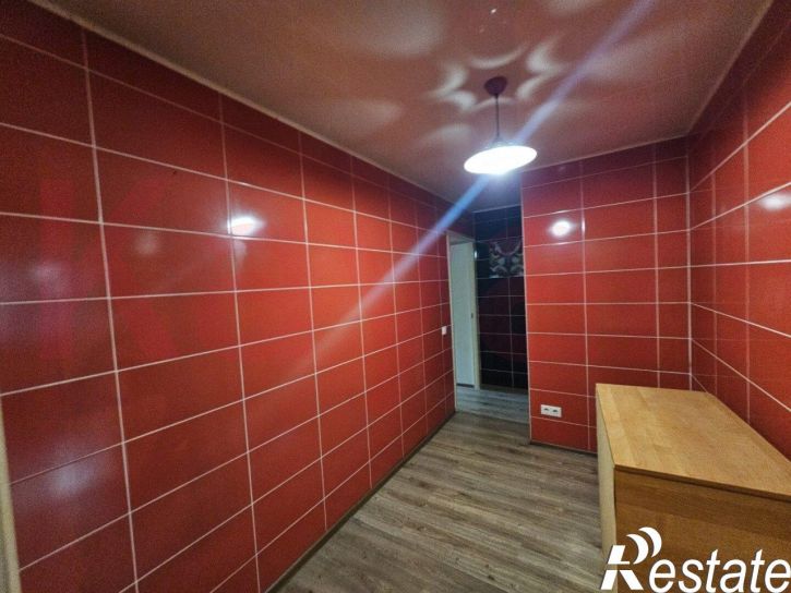3-комн квартира 2-я Пятилетка ул.