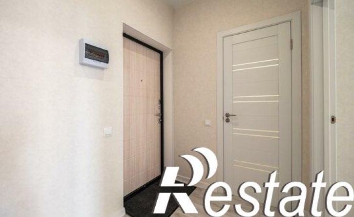 3-комн квартира улица Адмирала Макарова, 5 к3,  д. 5 к3