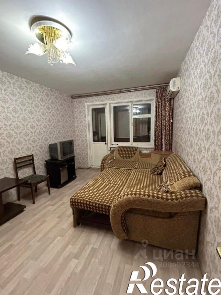 2-комн квартира улица Селезнёва, 92,  д. 92