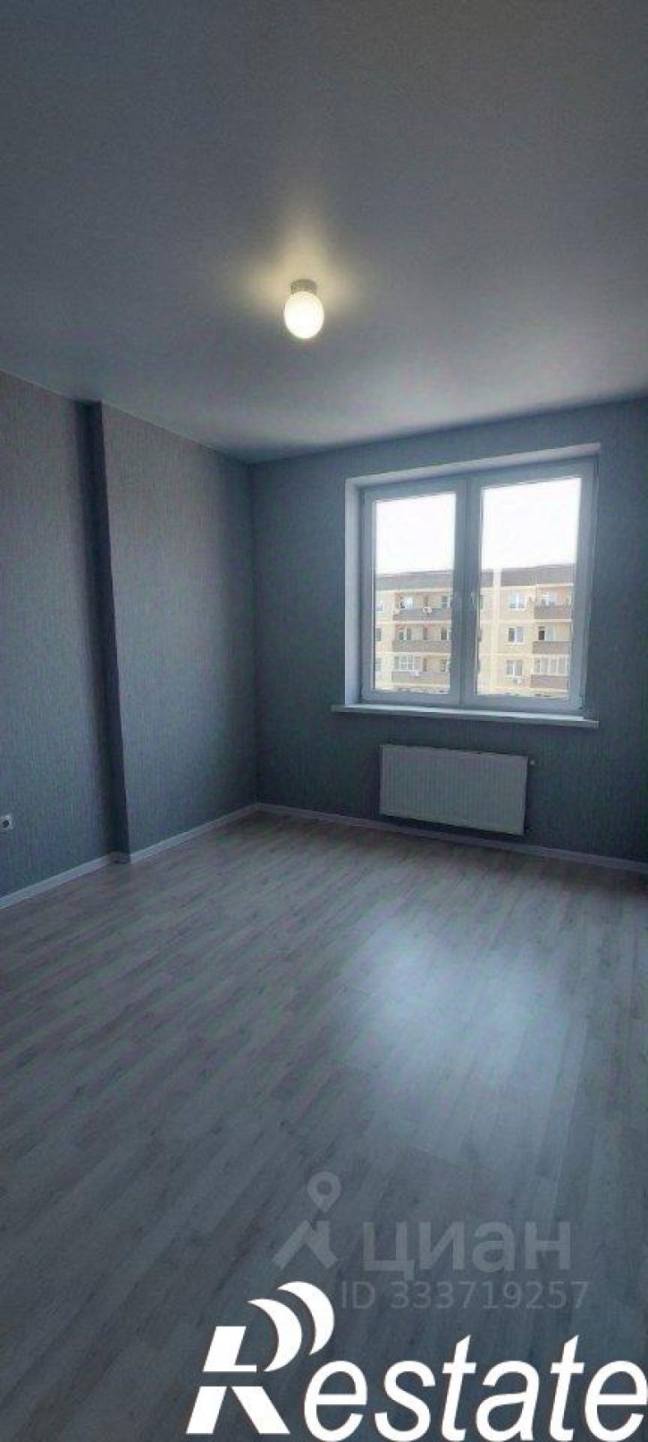 3-комн квартира улица Лётчика Позднякова, 2 к17,  д. 2 к17